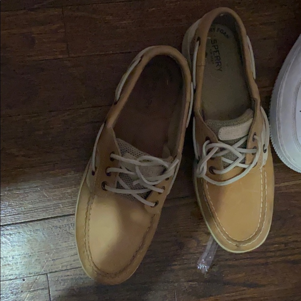 Tan sperrys